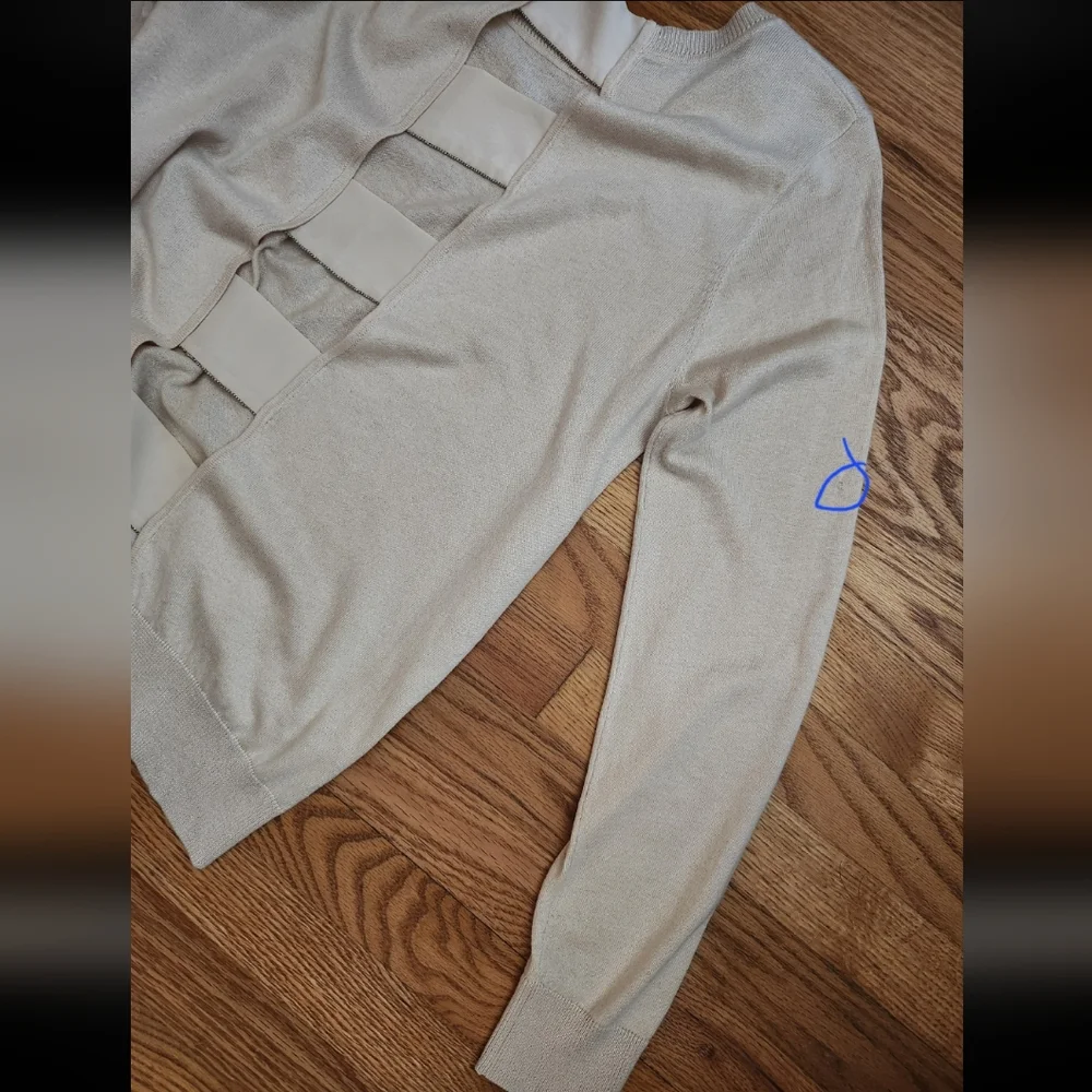 Sandro Silk/Cotton/Cashemere Cream Sweater Cutout Back Design - Picture 15 of 16